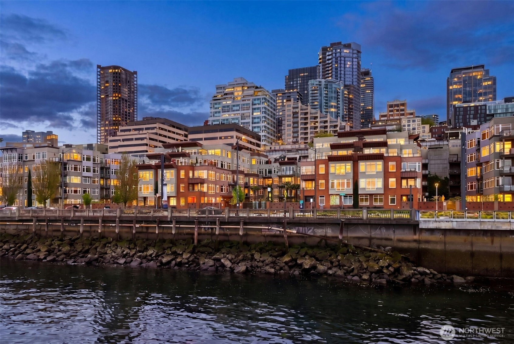 1950 Alaskan Way Unit: 128