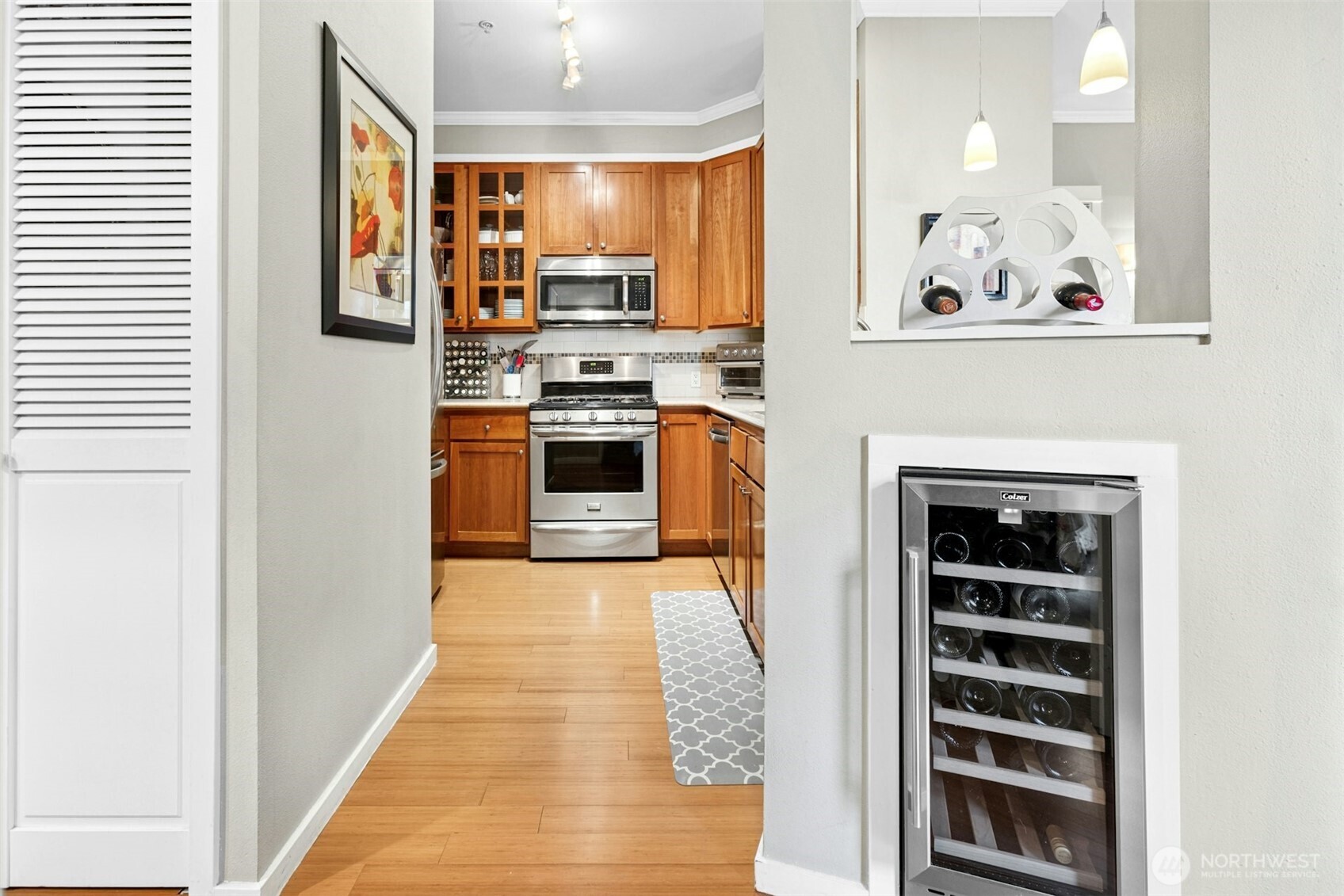 1950 Alaskan Way Unit: 128