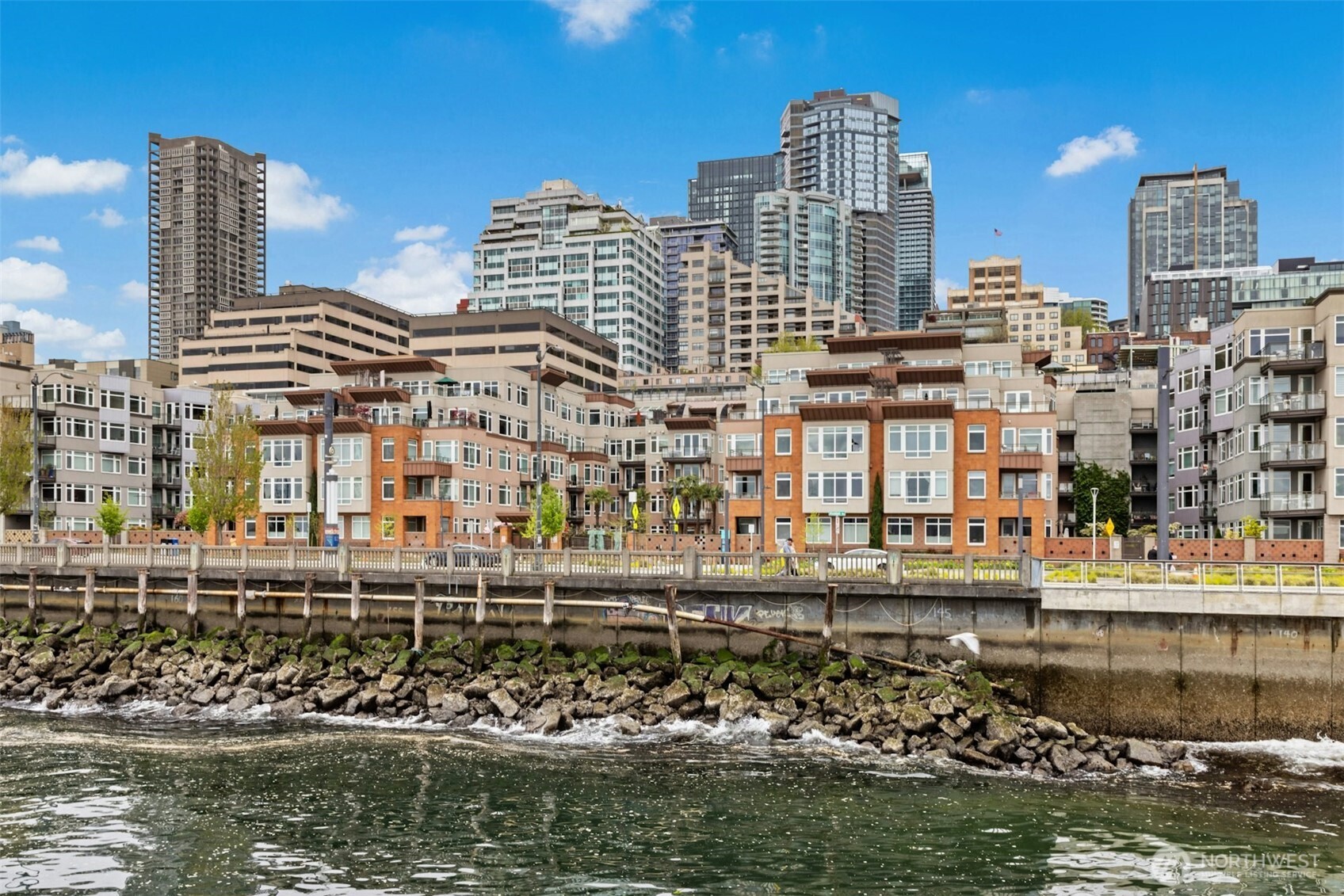 1950 Alaskan Way Unit: 128