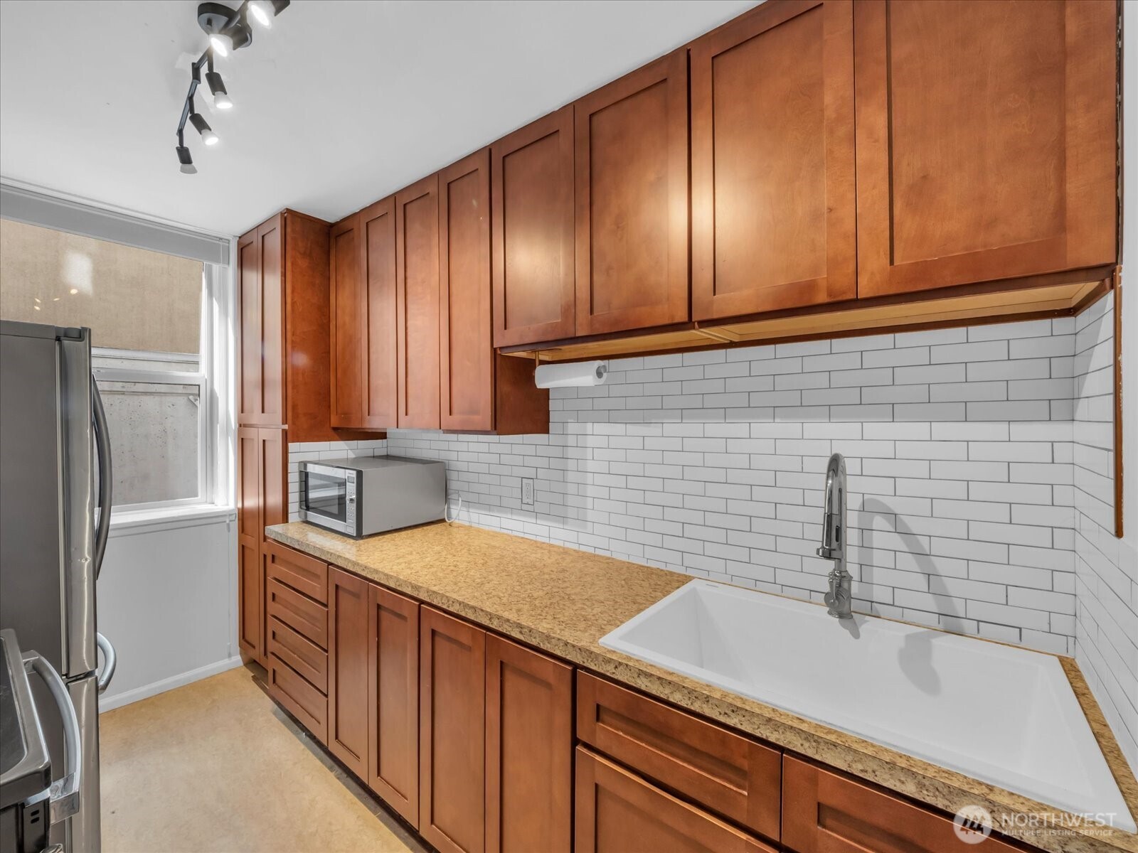 7 Harrison Street Unit: 17