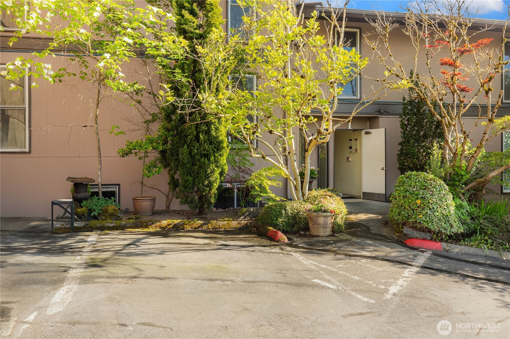 1425 S Puget Drive Unit: I 2