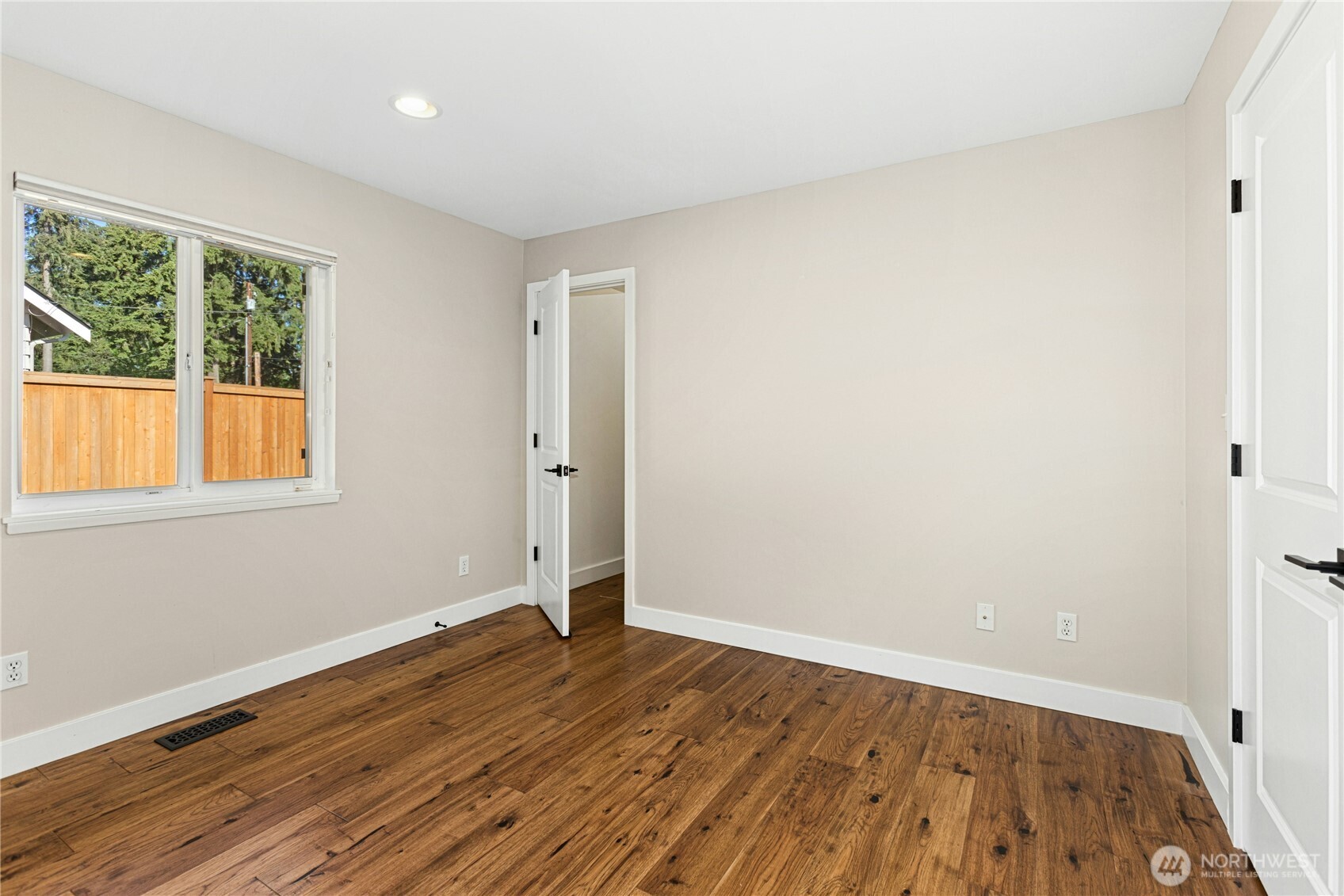2011 145th Avenue SE