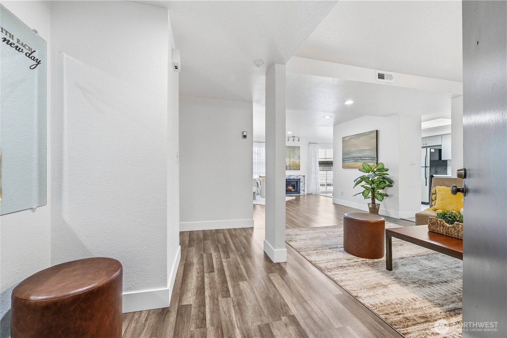 11300 1st Avenue NE Unit: 322