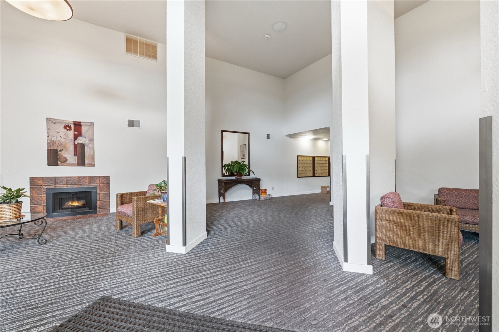 11300 1st Avenue NE Unit: 322