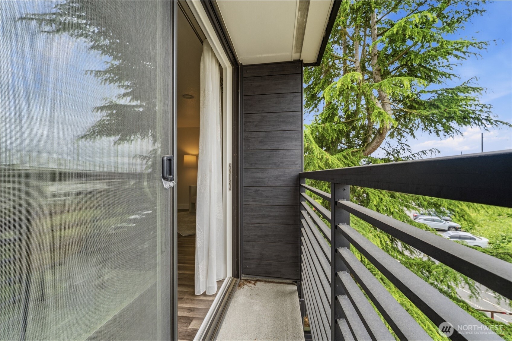 11300 1st Avenue NE Unit: 322