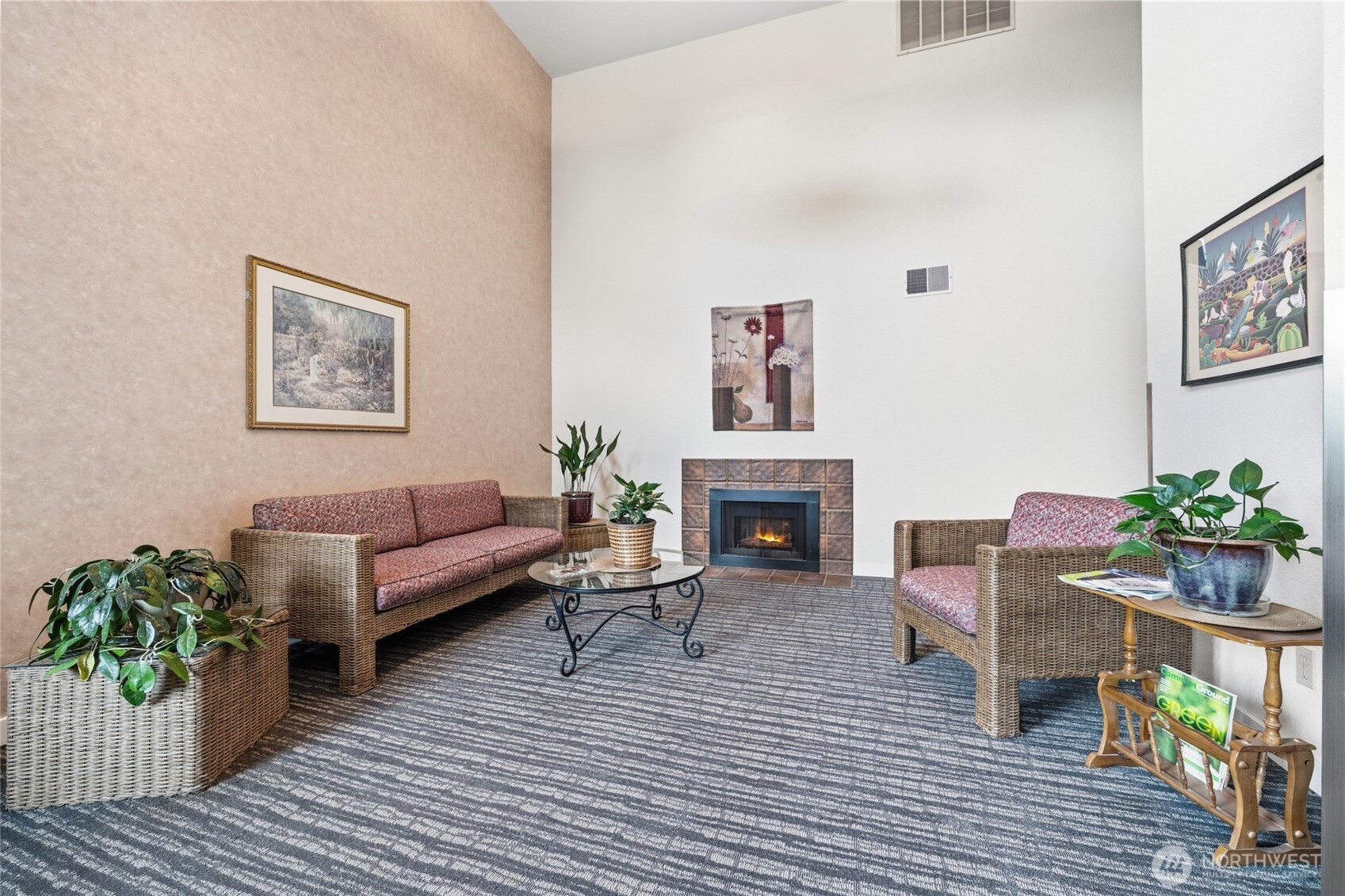 11300 1st Avenue NE Unit: 322