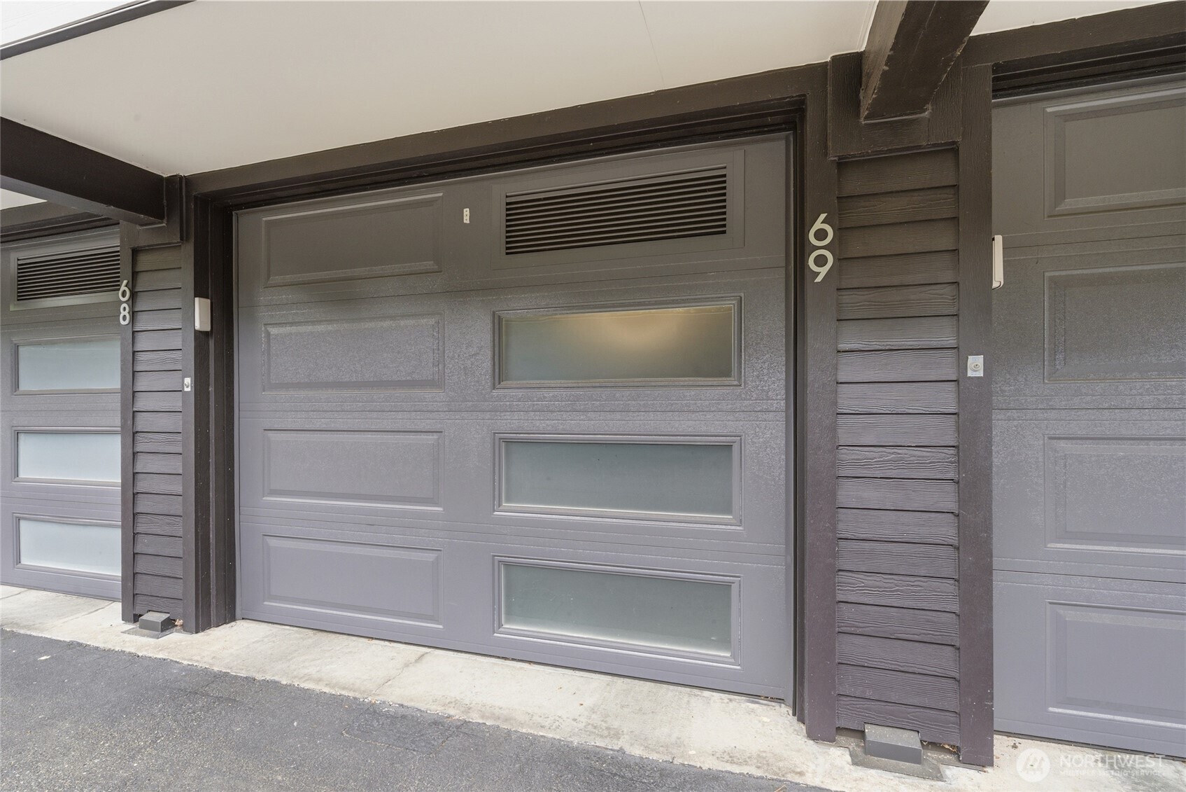 11300 1st Avenue NE Unit: 322