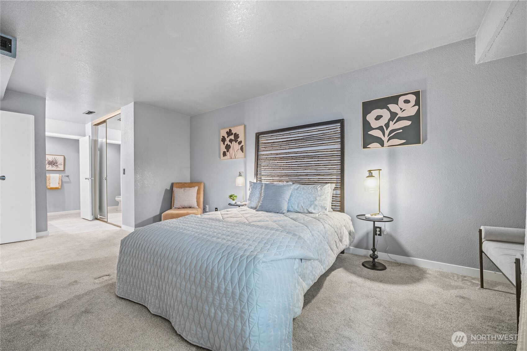 11300 1st Avenue NE Unit: 322