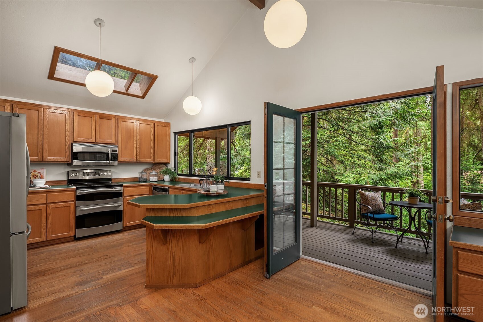 12833 NE 35th Place