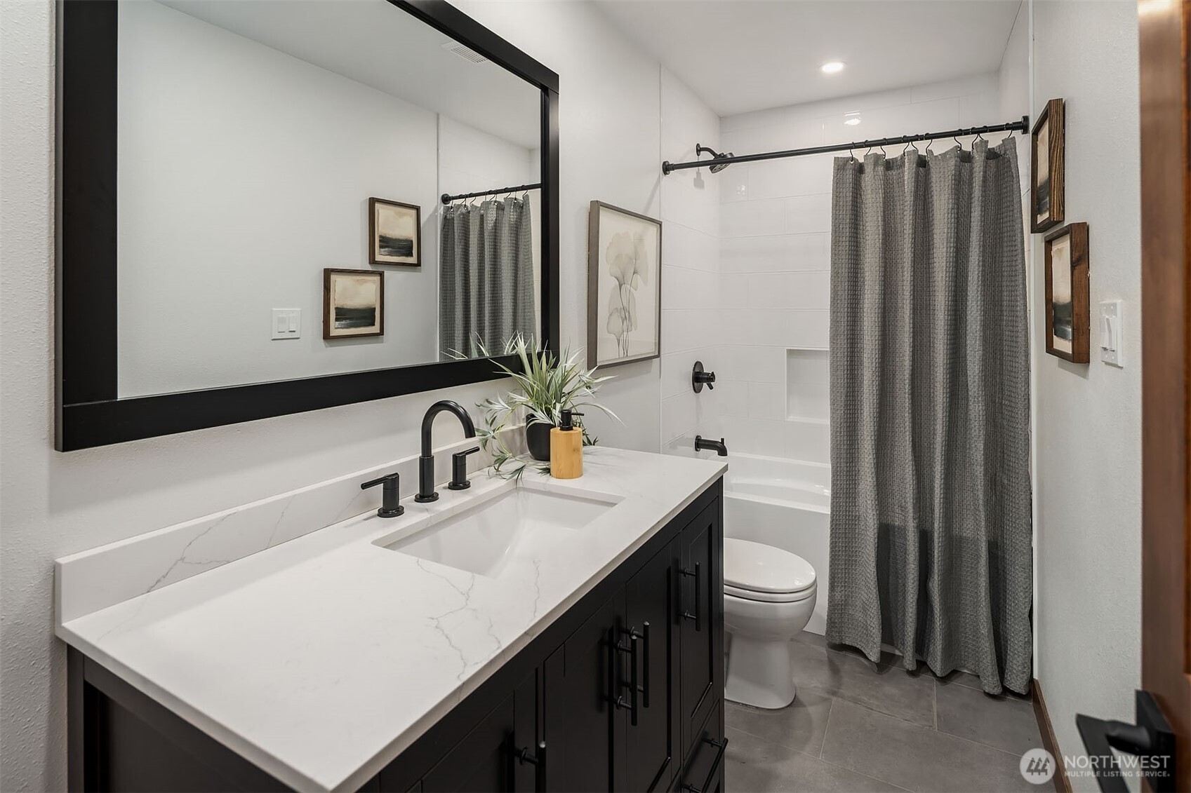 12833 NE 35th Place