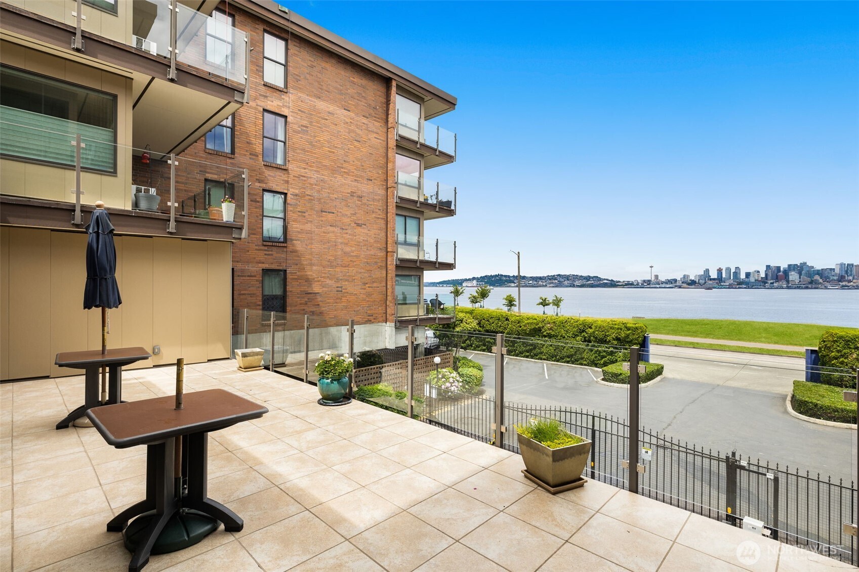 1737 Harbor Avenue SW Unit: 405-S