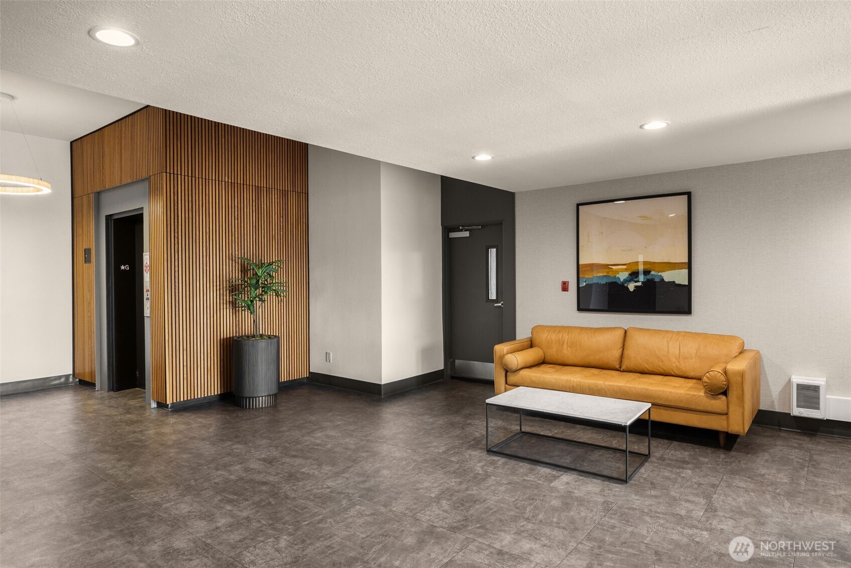 1737 Harbor Avenue SW Unit: 405-S