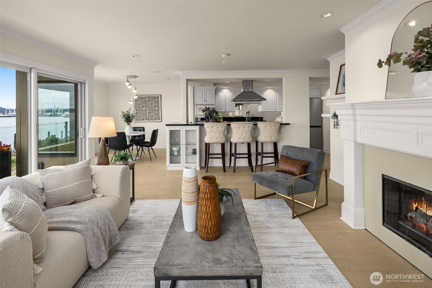 1737 Harbor Avenue SW Unit: 405-S