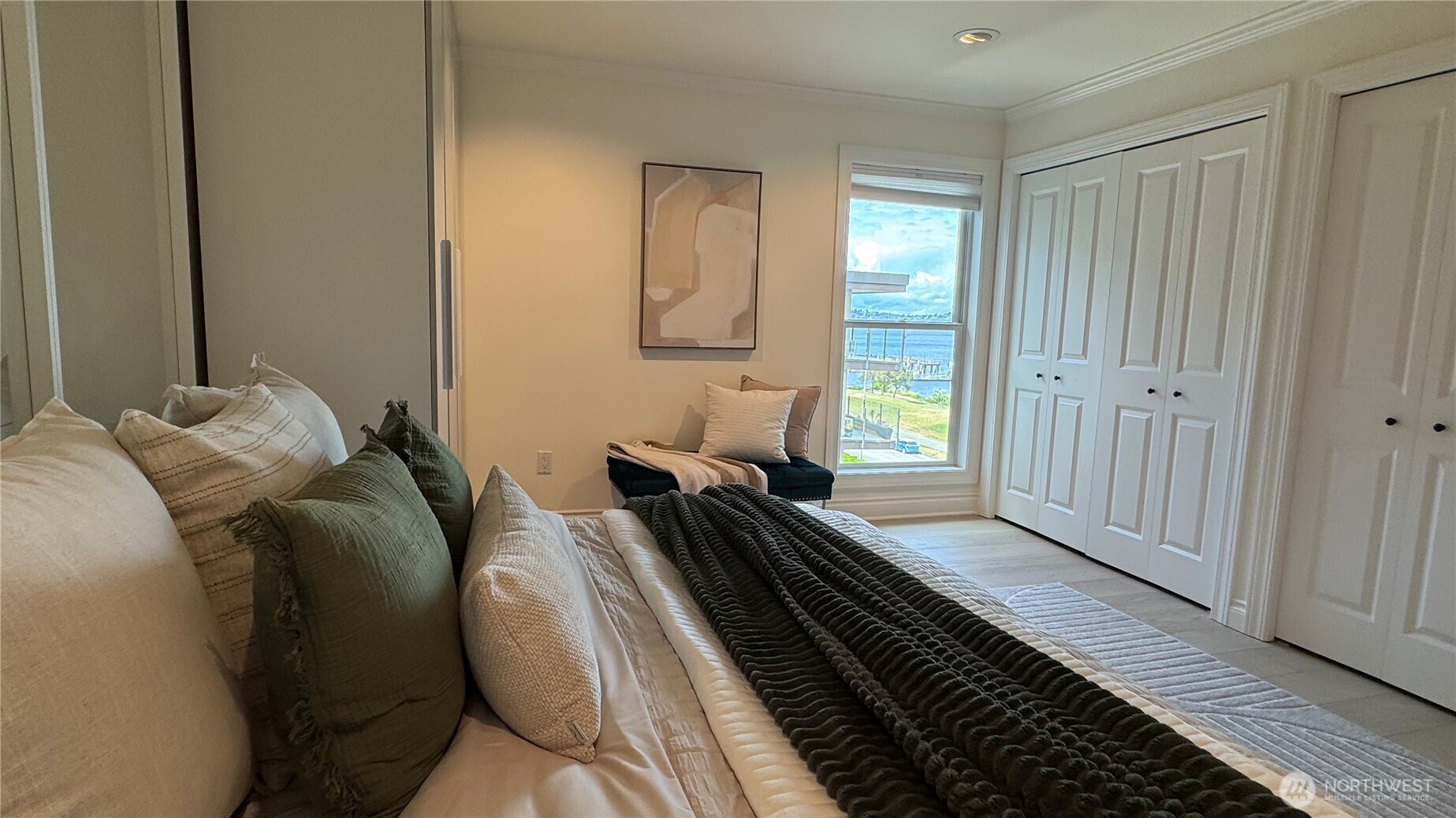 1737 Harbor Avenue SW Unit: 405-S