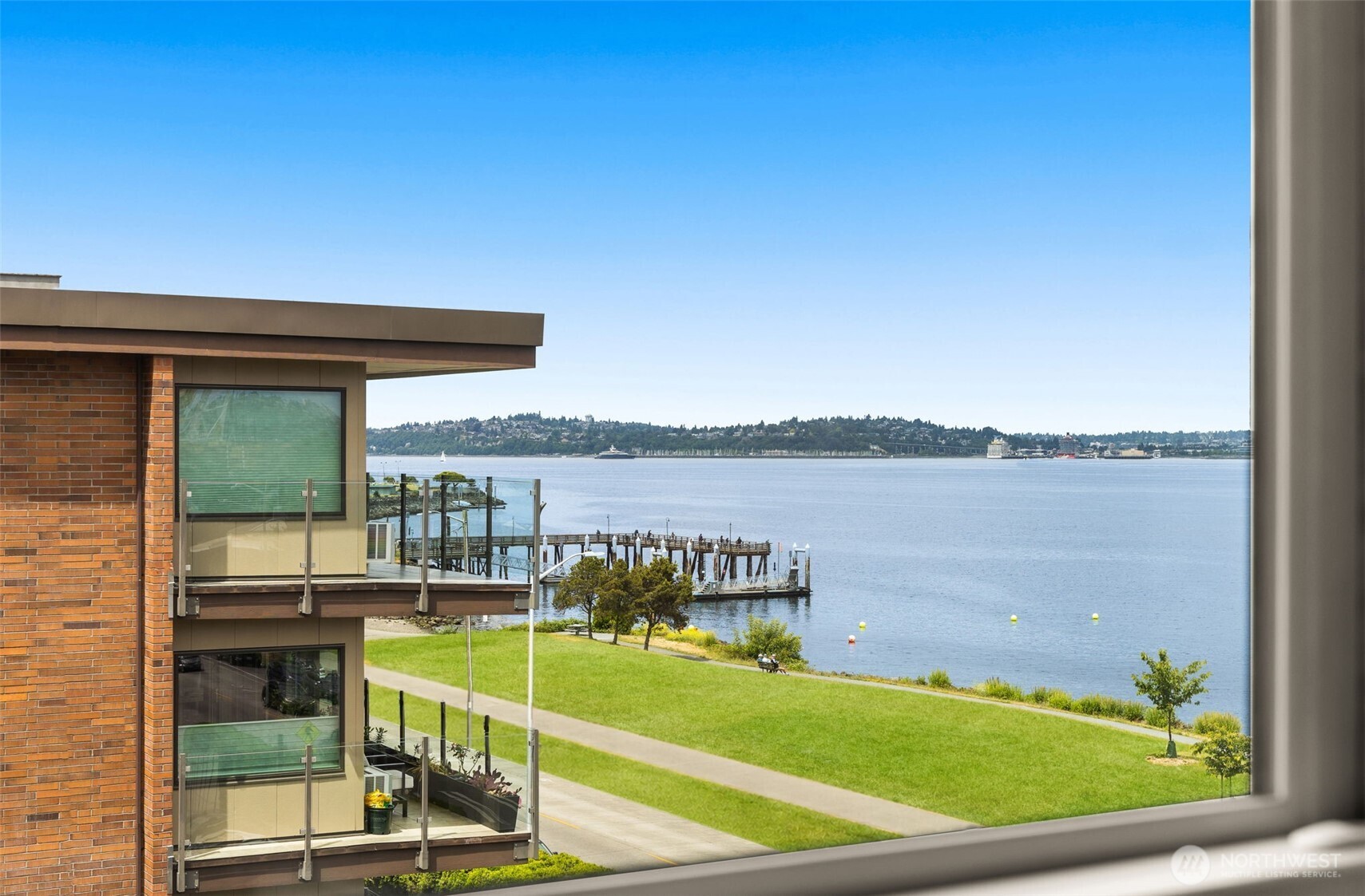 1737 Harbor Avenue SW Unit: 405-S