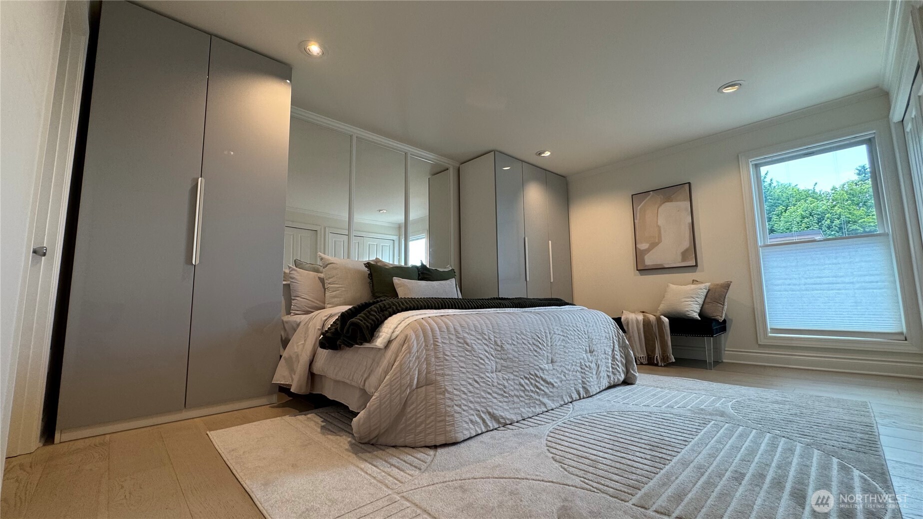 1737 Harbor Avenue SW Unit: 405-S