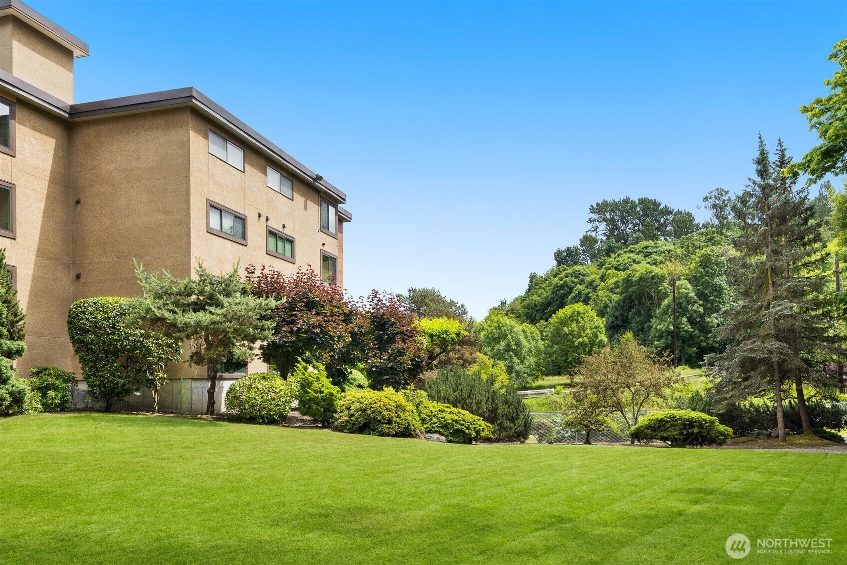 1737 Harbor Avenue SW Unit: 405-S