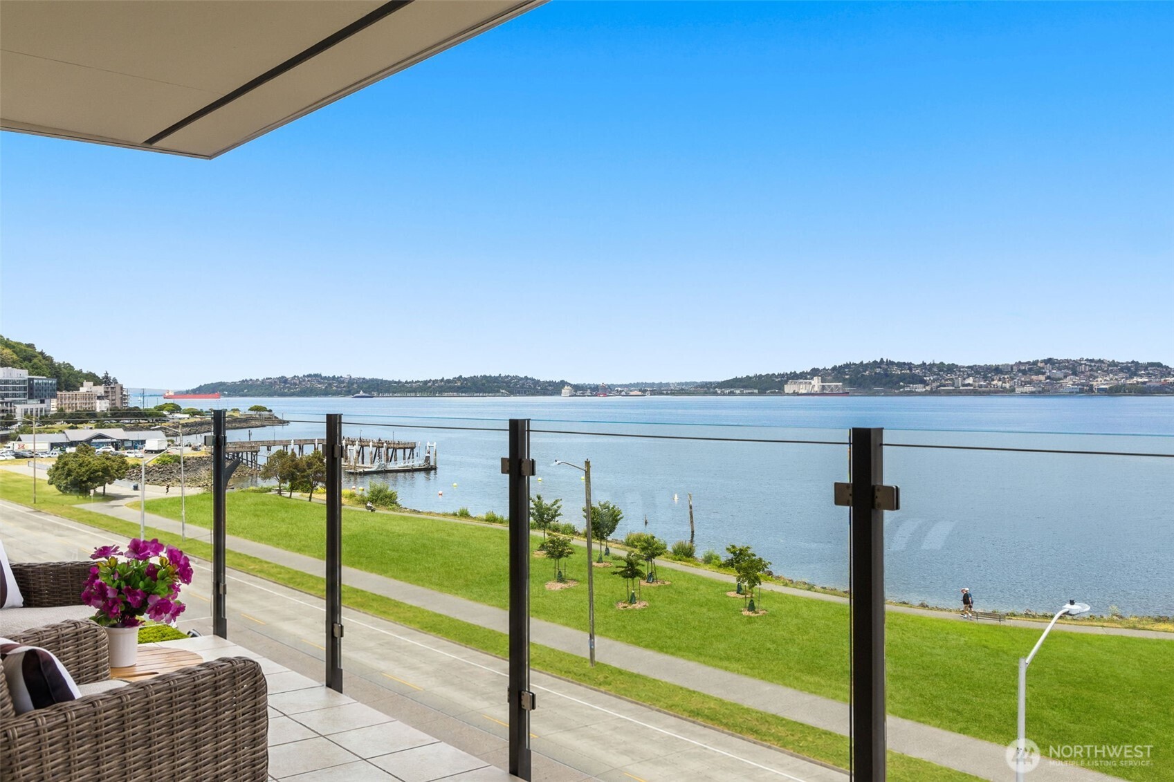 1737 Harbor Avenue SW Unit: 405-S