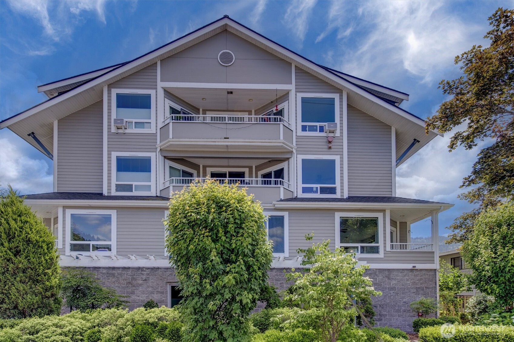275 E Sunset Way Unit: 1A