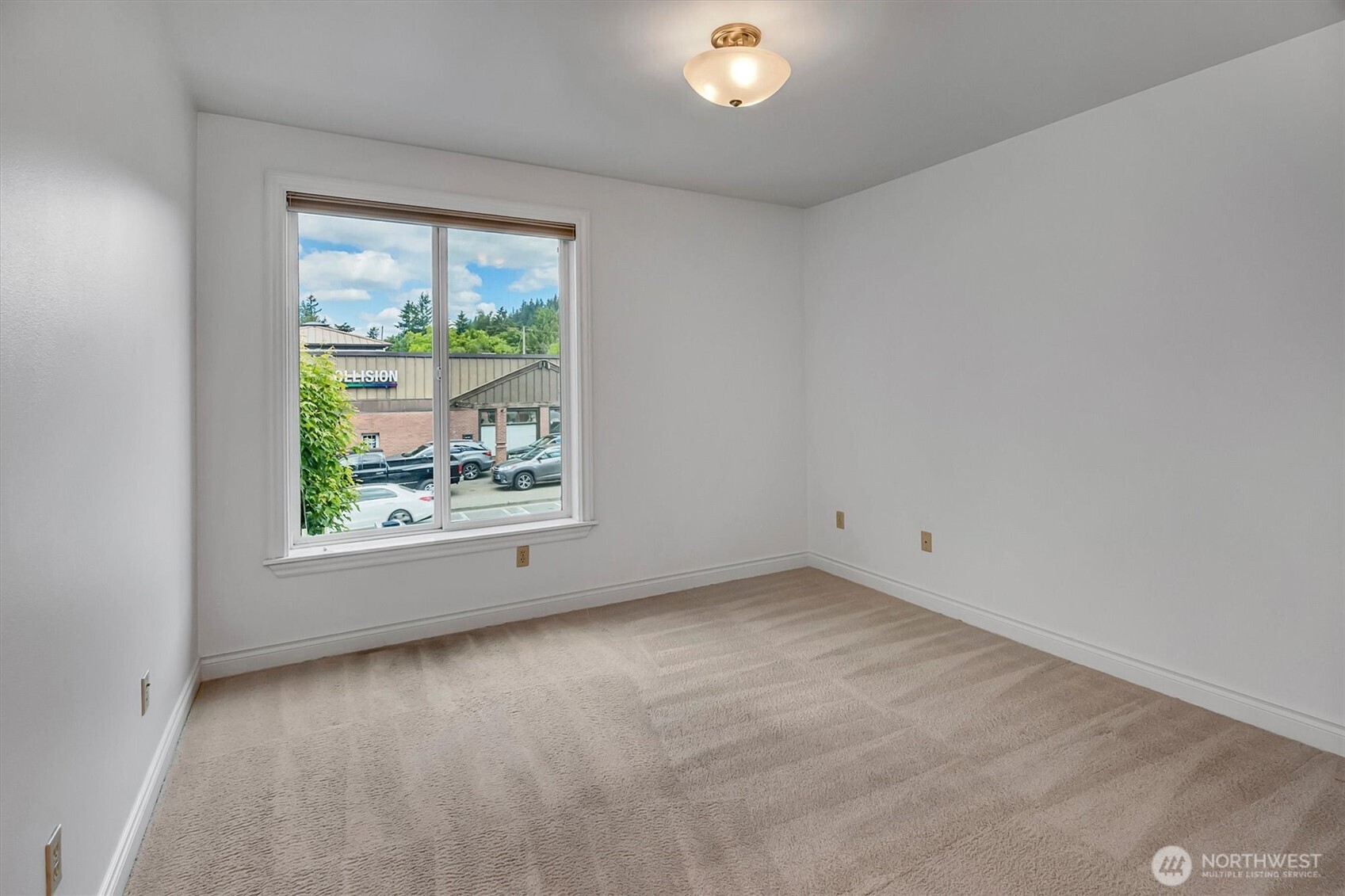 275 E Sunset Way Unit: 1A
