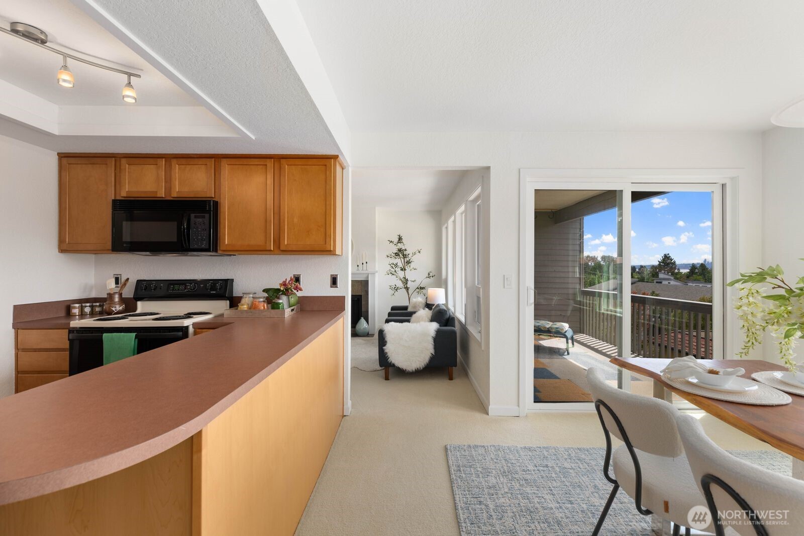 11630 100th Avenue NE Unit: B319
