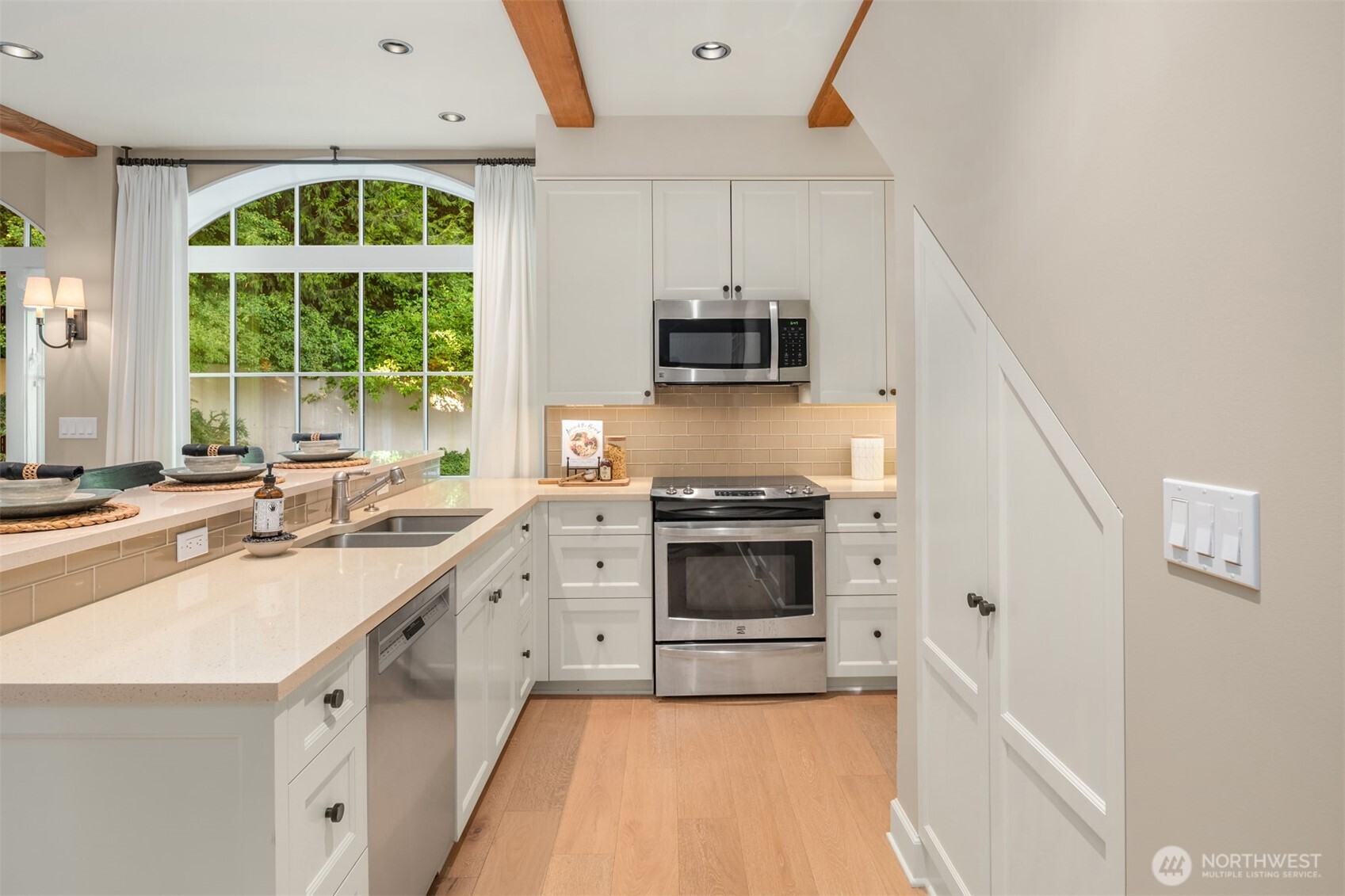 49 NW Cherry Loop