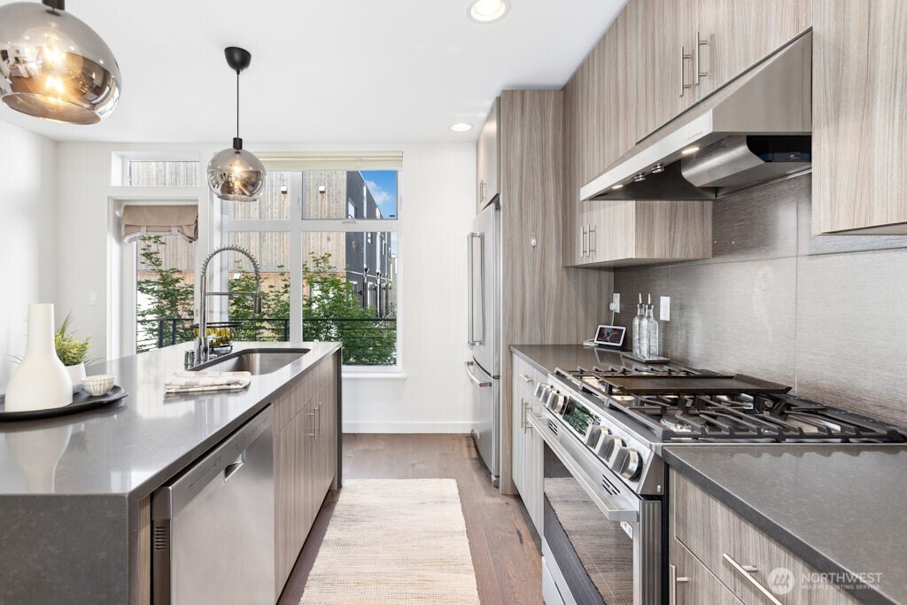 2233 Minor Avenue Unit: C
