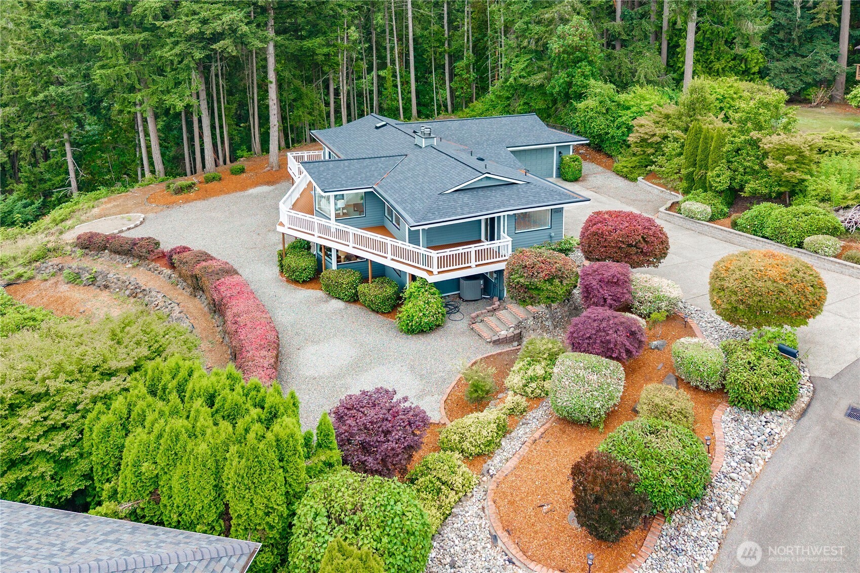 13214 Emerald Drive NW