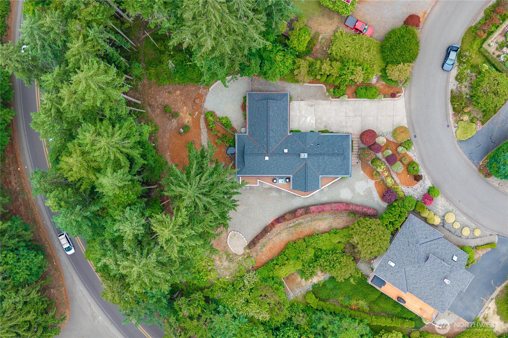 13214 Emerald Drive NW
