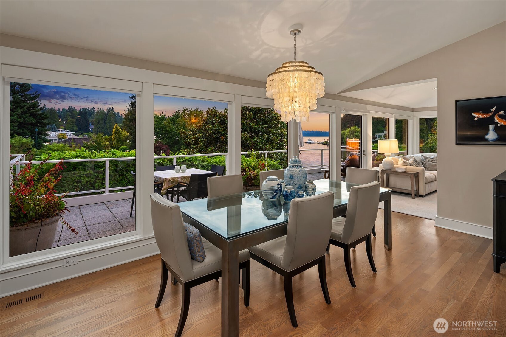 3135 Hunts Point Circle