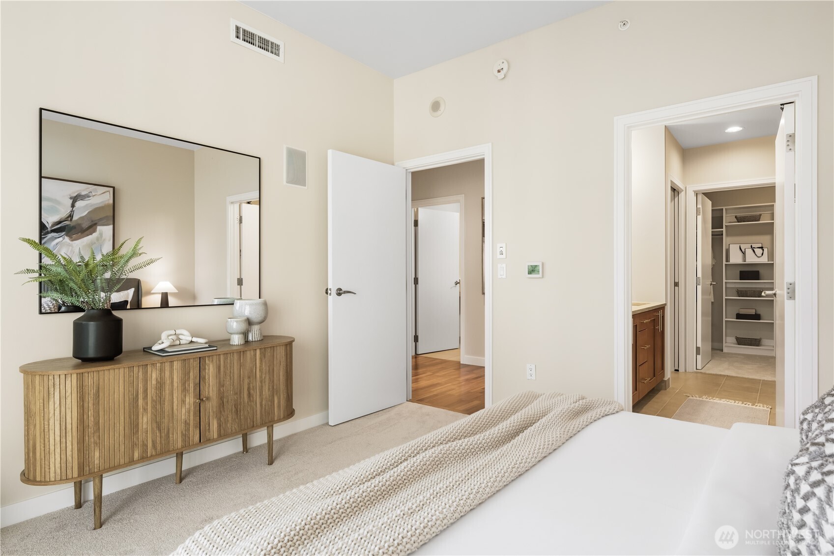 10650 NE 9th Place Unit: 2122