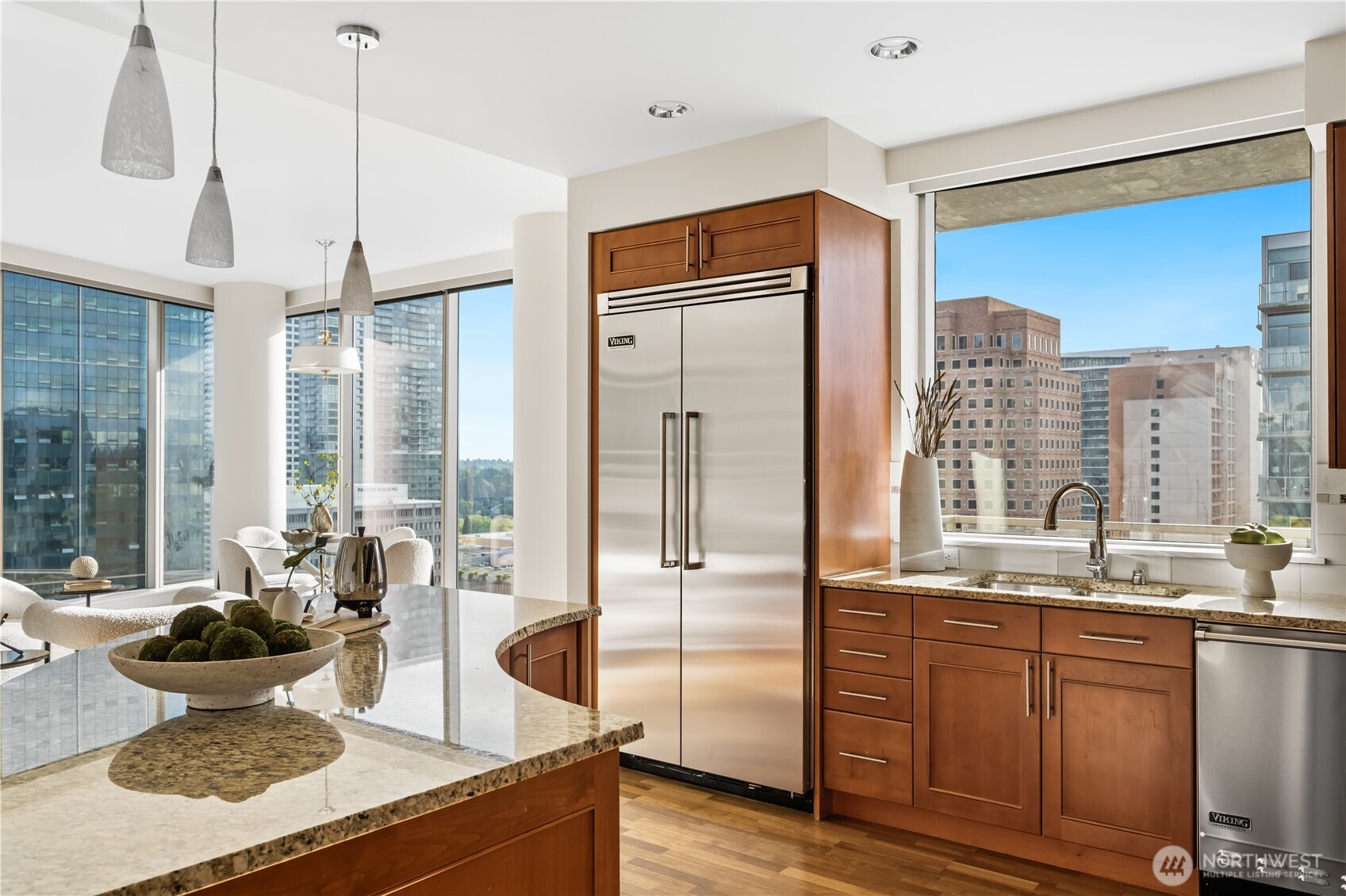 10650 NE 9th Place Unit: 2122