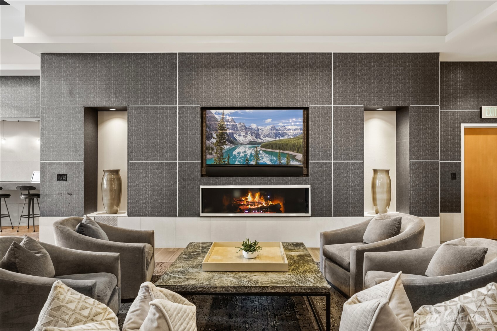 10650 NE 9th Place Unit: 2122