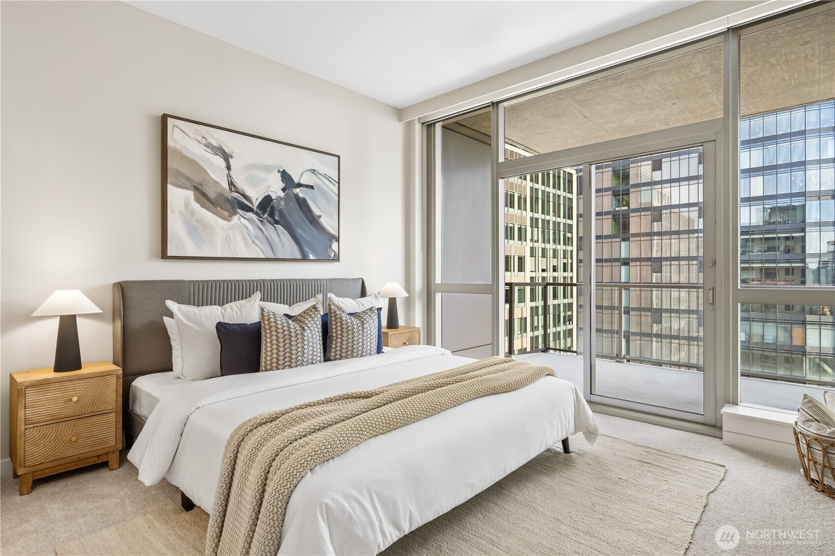 10650 NE 9th Place Unit: 2122