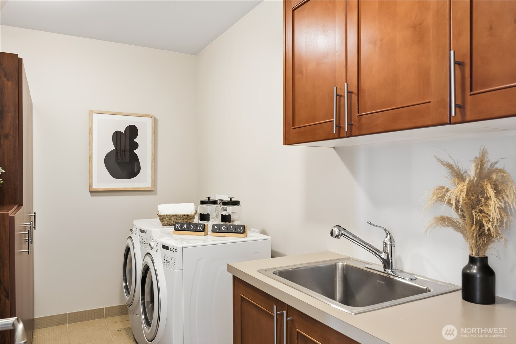 10650 NE 9th Place Unit: 2122