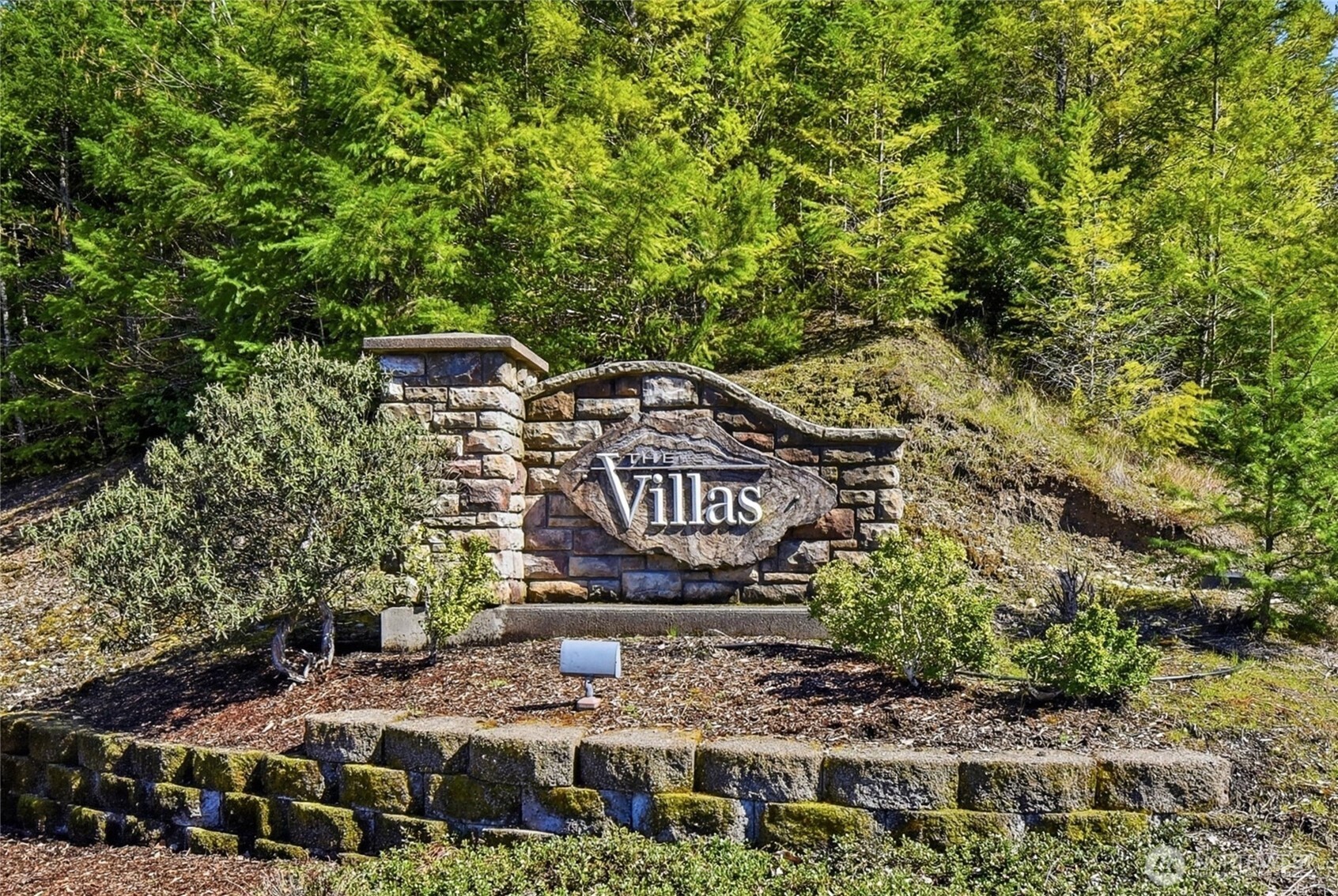 383 NE Romance Hill Road Unit: C