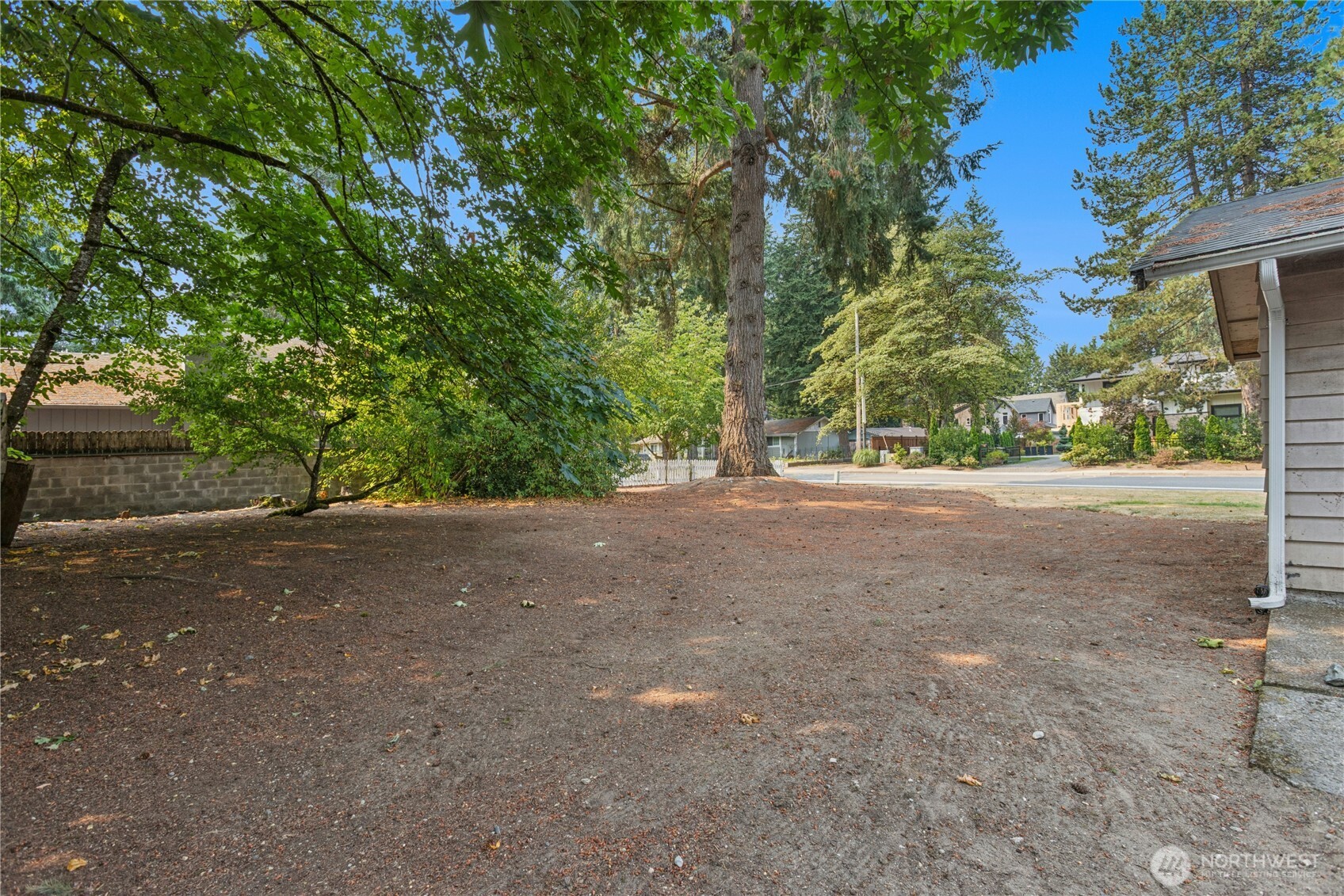 17103 NE 95th Street