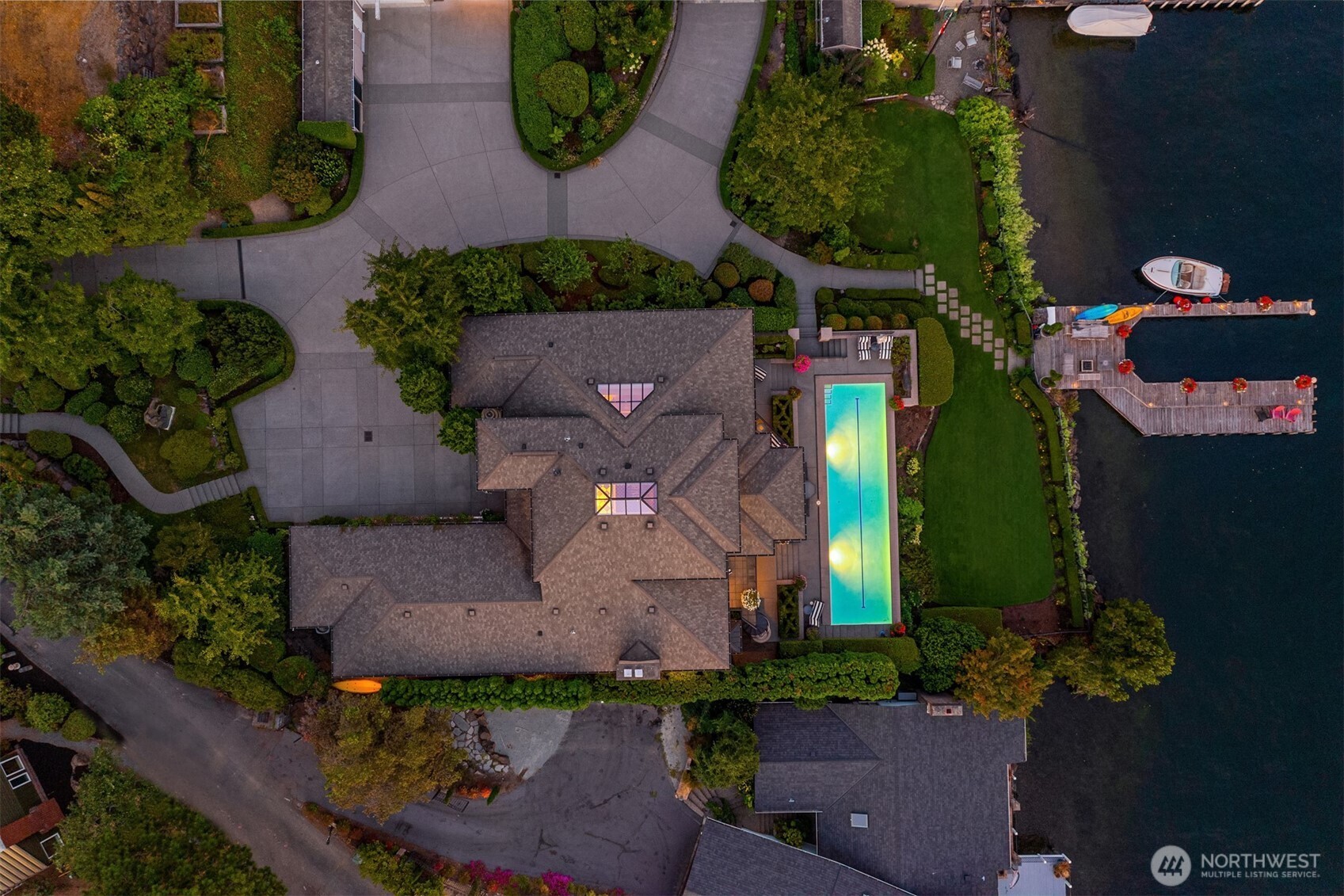 16 Enatai Drive