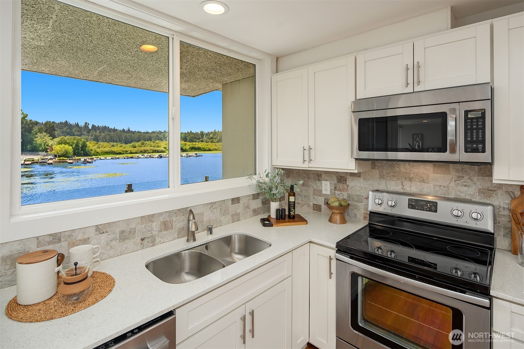 4561 Lake Washington Boulevard NE Unit: 306