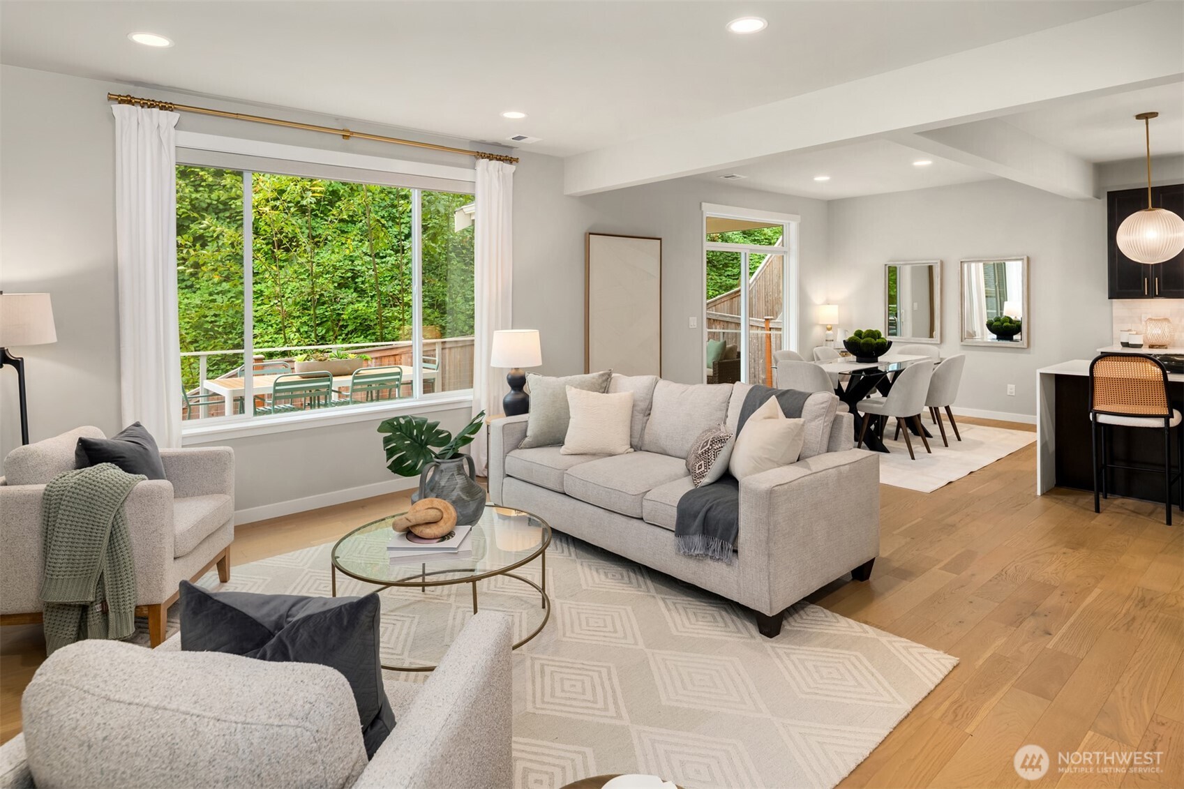 2119 NW Lynx Loop