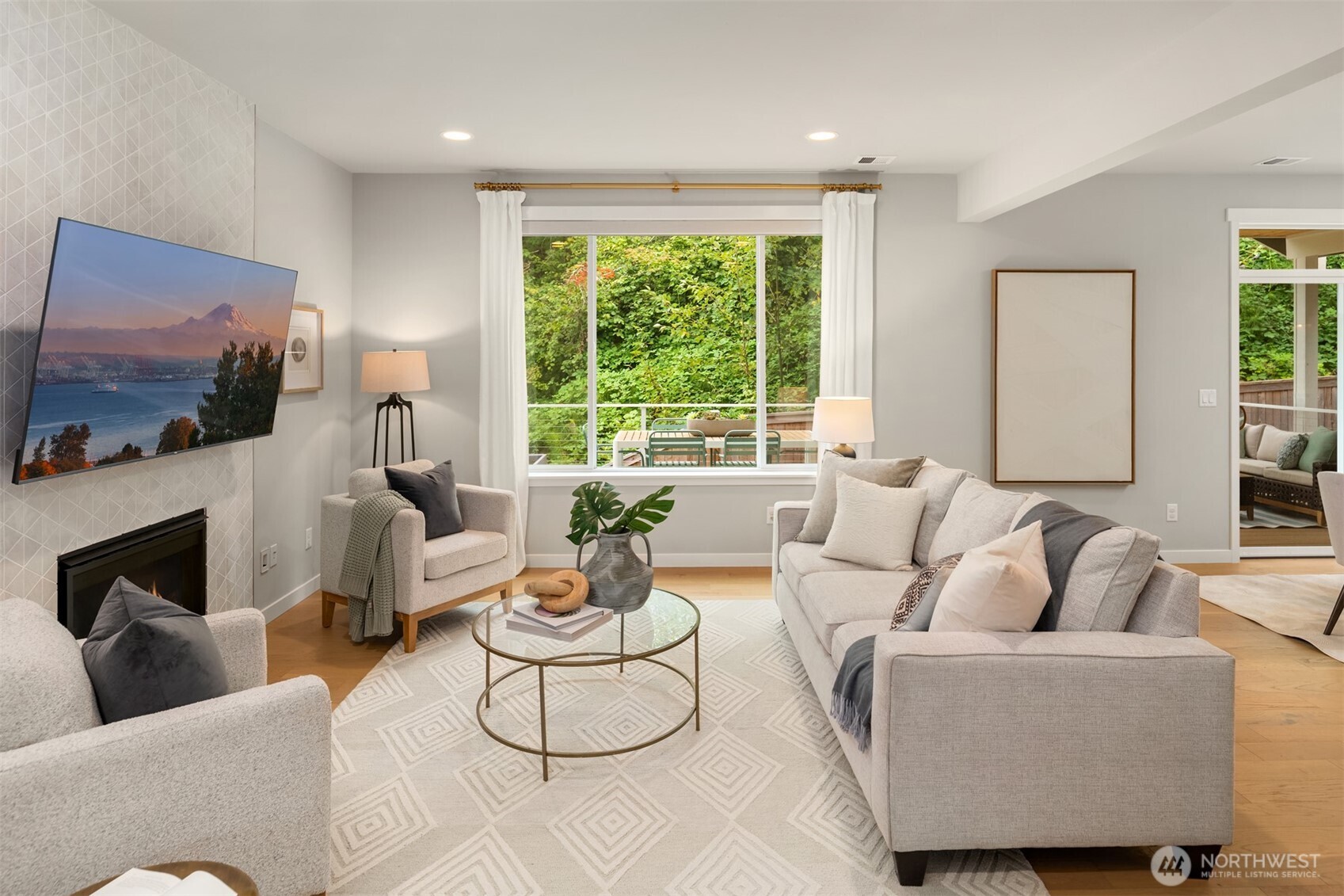 2119 NW Lynx Loop