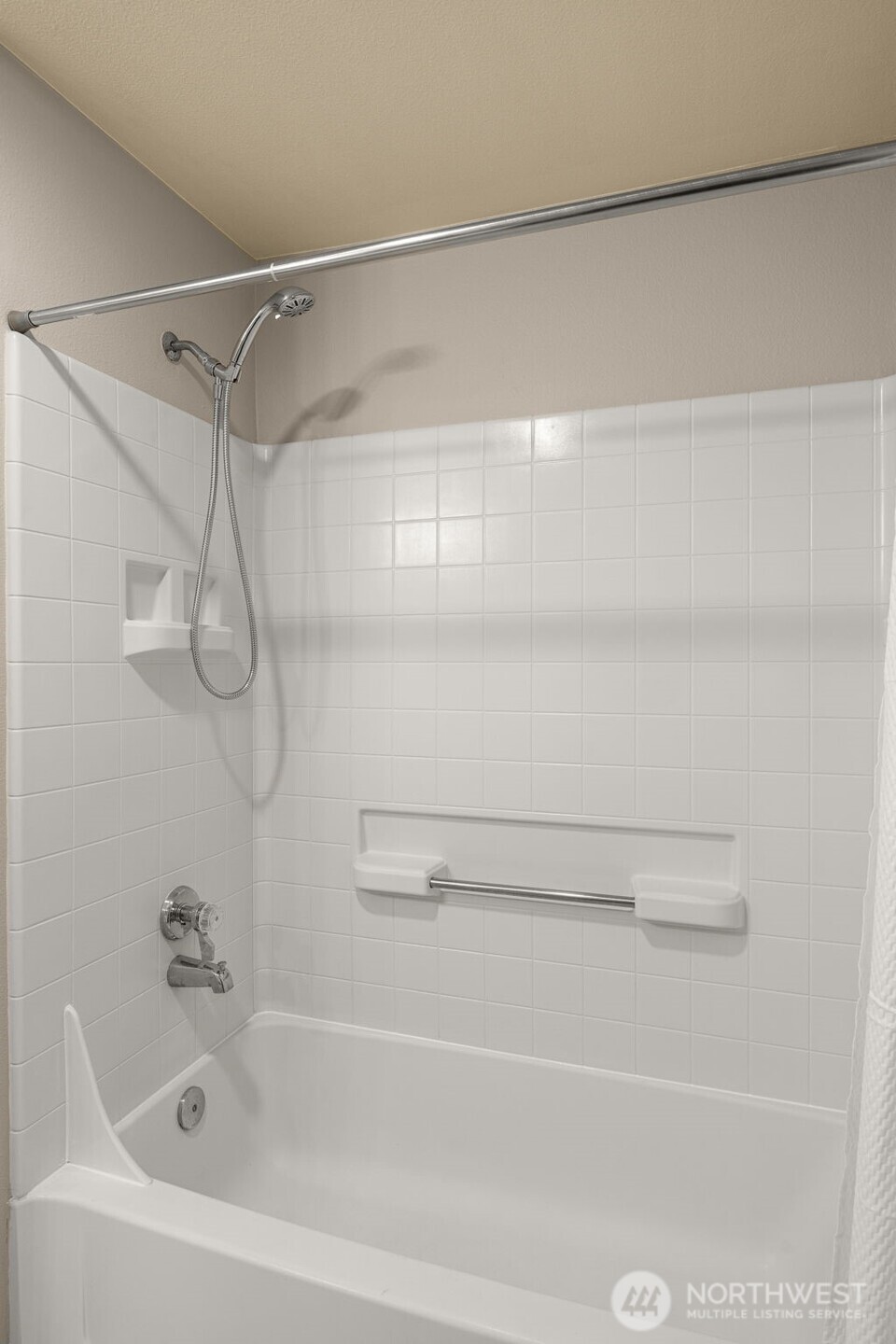 12515 109th Court NE Unit: B202