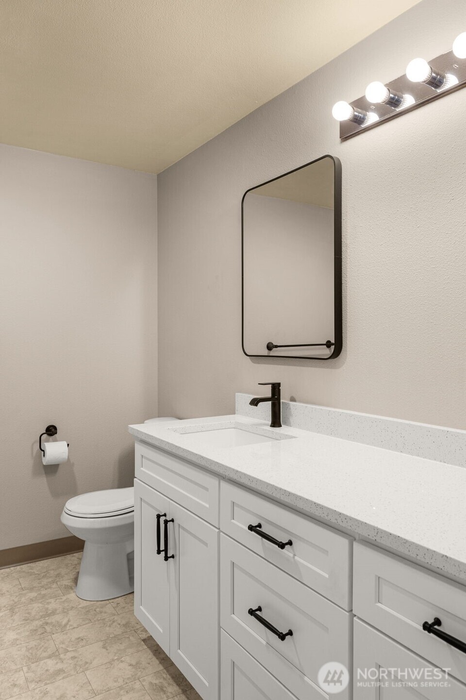 12515 109th Court NE Unit: B202