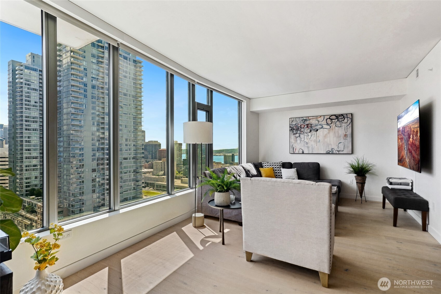 2510 6th Avenue Unit: 2003