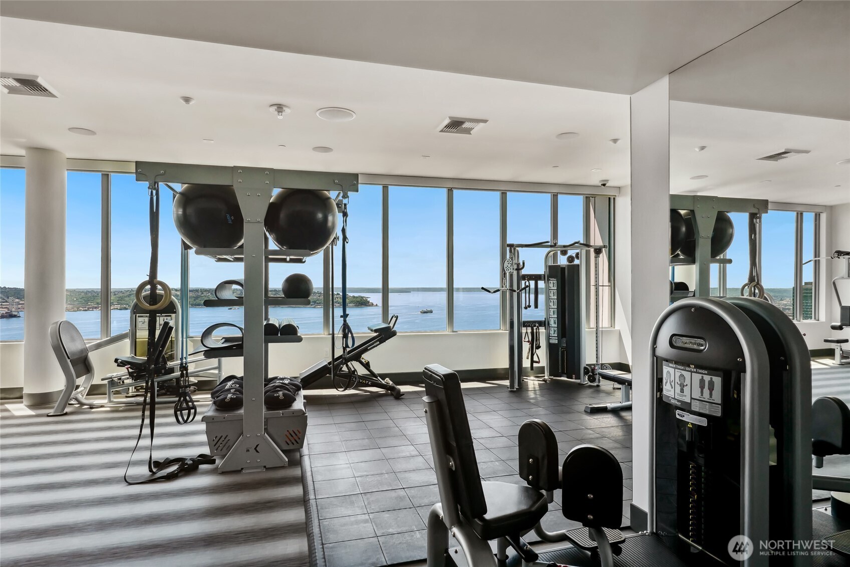 2510 6th Avenue Unit: 2003