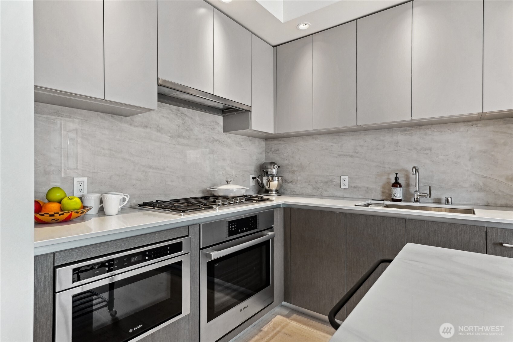 2510 6th Avenue Unit: 2003