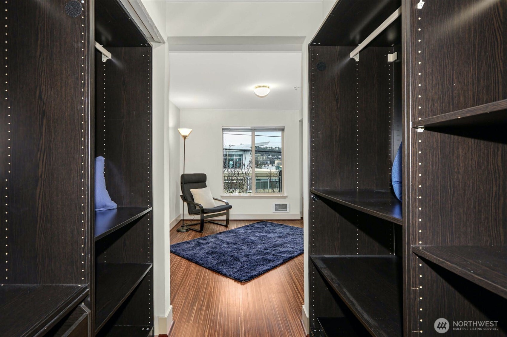 1550 Eastlake Avenue E Unit: 203