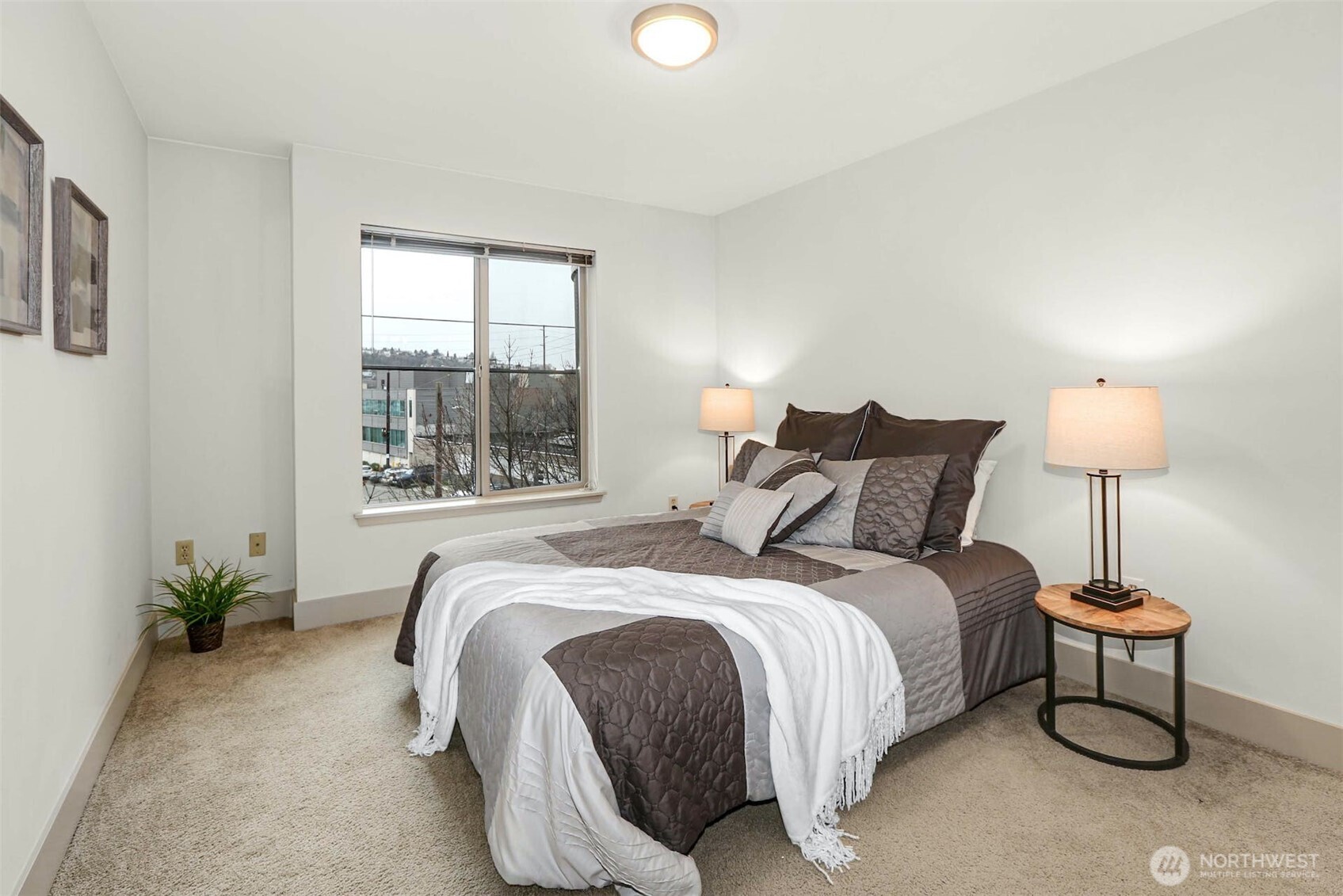 1550 Eastlake Avenue E Unit: 203