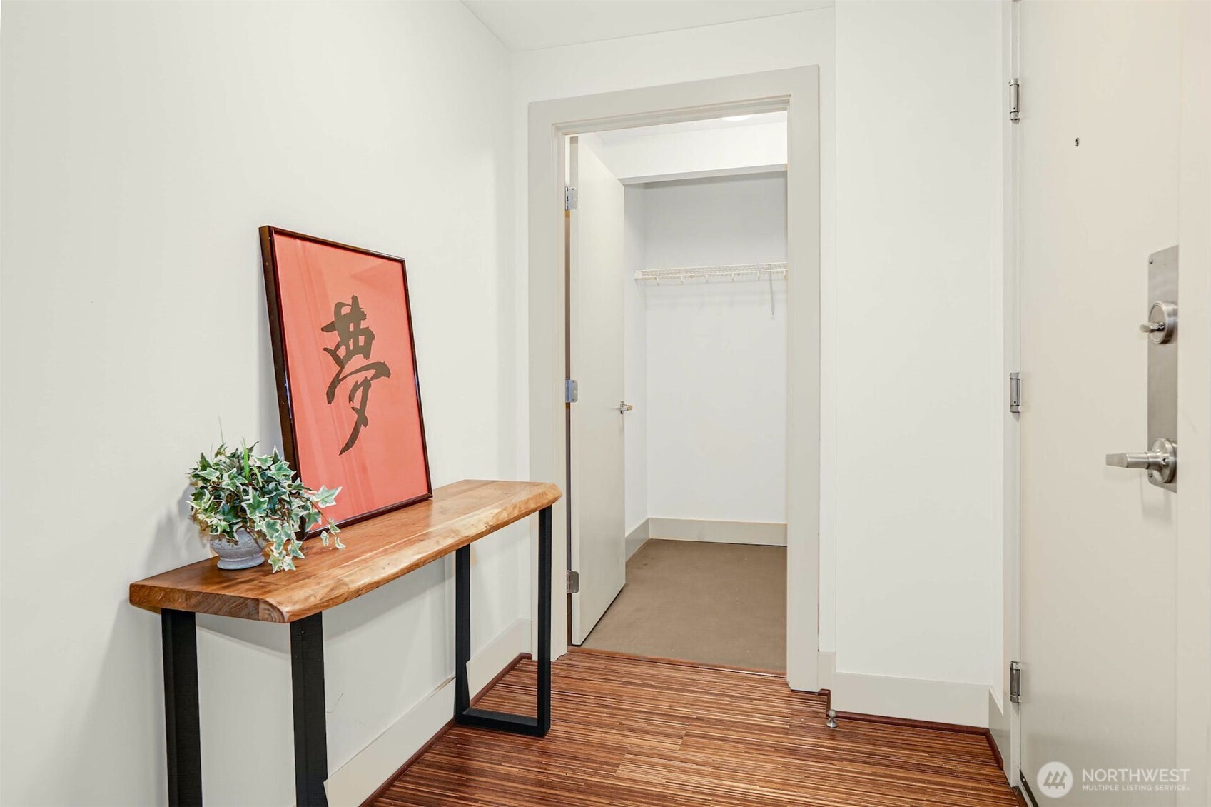 1550 Eastlake Avenue E Unit: 203