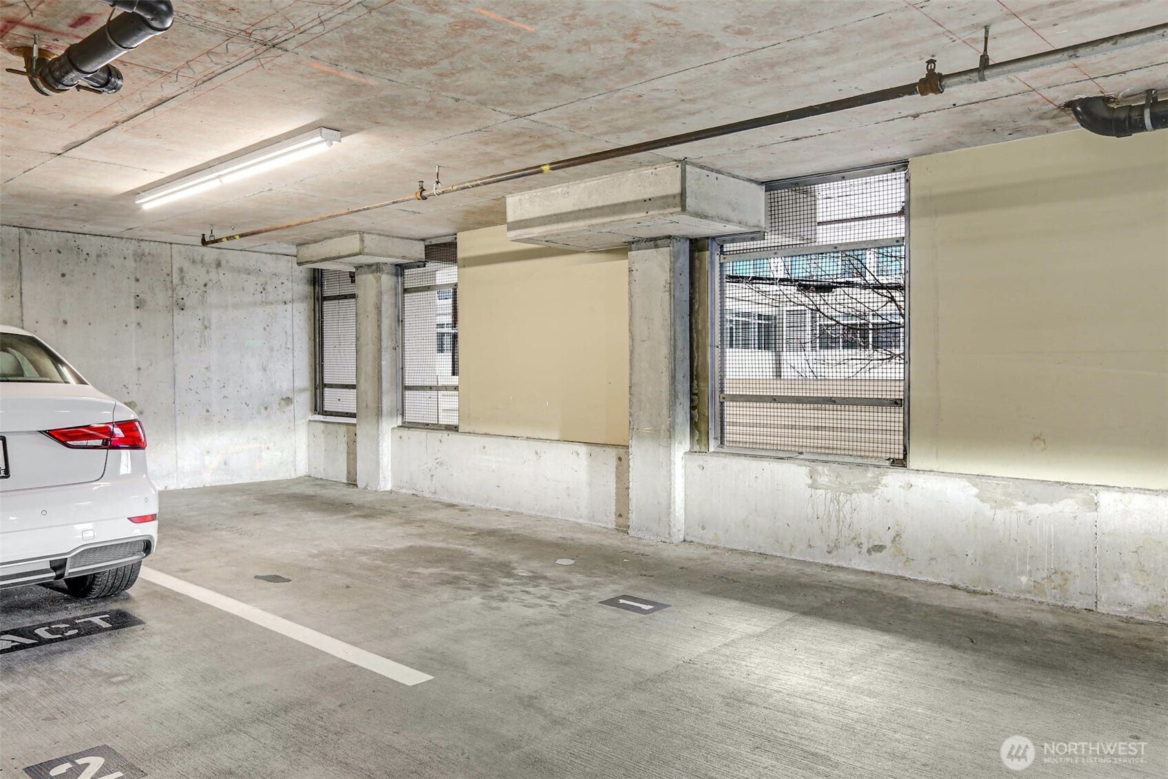 1550 Eastlake Avenue E Unit: 203